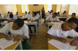 دولة عربية تعلن تدريس التربية الجنسية في مدارسها