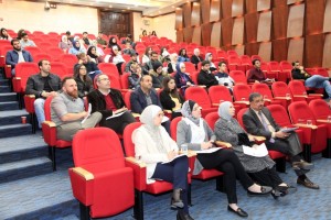 مكتبة جامعة البترا تنظم دورة تدريبية عن استخدام البيانات المتخصصة بالصيدلة