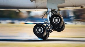 ما سبب خطورة إقلاع وهبوط الطائرات؟