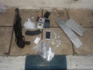مداهمة أمنية وضبط 5 مروجي مخدرات في البلقاء