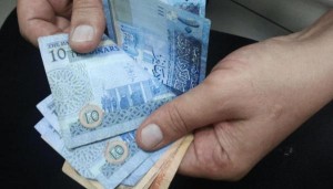 البت بقرار الحد الأدنى للأجور خلال 10 أيام