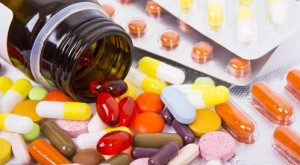 عبيدات: تخفيض أسعار نحو 300 دواء قريباً