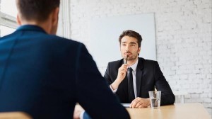 10 اختلافات بين المدير والقائد