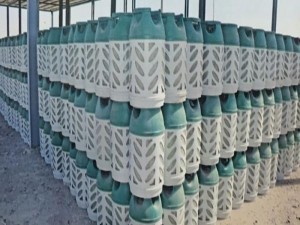 السعيدات يحذر الحكومة من الاسطوانات البلاستيكية ويؤكد لن تنجح