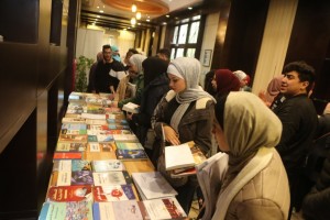 معرض لتدوير الكتب في جامعة البترا