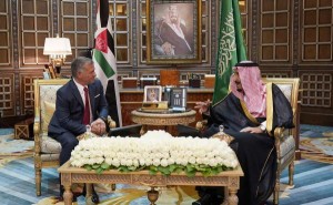 الملك وخادم الحرمين الشريفين يبحثان ازمة كورونا
