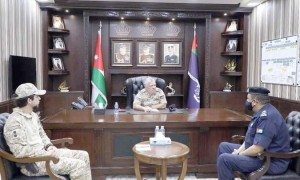 الملك: الظروف الاستثنائية التي تمر بها المملكة تؤكد قوة مؤسساتنا والأمن العام مثال على ذلك