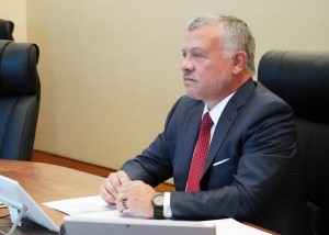 الملك يحث "كادبي" على تصنيع أجهزة تنفس