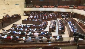 الكنيست يصادق على حكومة وحدة بين نتنياهو وغانتس