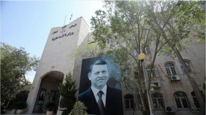 بالاسماء .. وزير الداخلية يجري عددا من التشكيلات الإدارية في الوزارة