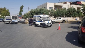تطهير وعزل بناية في جبل النزهة وفحص جميع القاطنين فيها