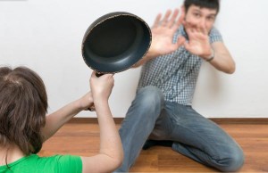 تضامن: 1% من الأزواج الرجال يتعرضون للضرب على يد زوجاتهم