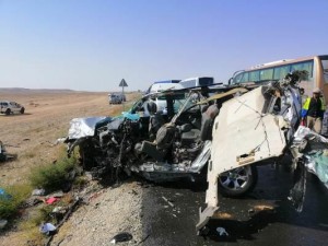 الدفاع المدني: ارتفاع عدد وفيات حادث ’الصحراوي‘ إلى 4 وفيات وحالة حرجة