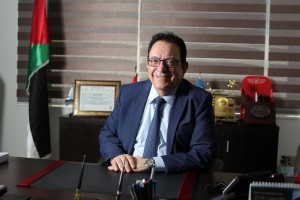 مالك حداد ينفي دعوته لوزراء على العشاء قبل أيام من إصابته بكورونا