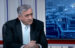 عبيدات: لهذا أغلقنا المساجد وفتحنا المولات