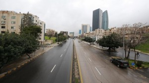 الهواري: من الخطير أن نشكك بفاعلية الحظر الشامل فهو الدواء أحيانا