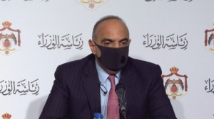 الخصاونة: تمديد الحظر الليلي وإغلاق مراكز اللياقة والمسابح وصالات الالعاب