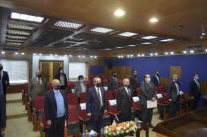 وزير التعليم العالي والبحث العلمي يزور عمان الأهلية ويطلع على تجربة التعليم الإلكتروني فيها