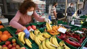 تحذير .. 4 فواكه ترفع مستويات السكر في الدم