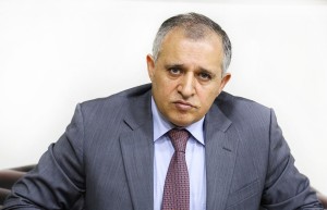 وزير العمل : رفع الحد الأدنى للأجور