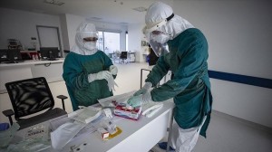 تسجيل ٩ وفيات و ٧٣٠ إصابة جديدة بفيروس كورونا في الاردن
