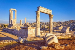 الحرارة أعلى من المعدل بـ 7 درجات