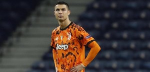 نجم إيطالي يشن هجوما على رونالدو .. وهذا ما كشفه عن نقاط ضعفه