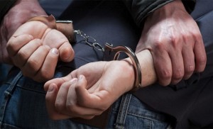 القبض على شخص طعن طليقته داخل محكمة الرصيفة الشرعية