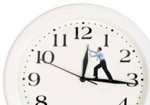 بدء العمل بالتوقيت الصيفي اعتبارا من منتصف ليلة الخميس/ الجمعة
