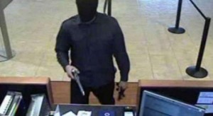 شخص يسلب 2500 دينار من محل صرافة بعمان