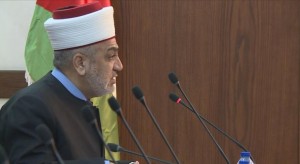 الخلايلة: علينا الاقتناع شرعيا بإغلاق المساجد