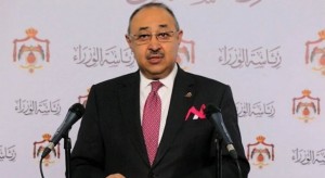 الحكومة تنفي تصريحات منسوبة لدودين لبحث تقليص ساعات الحظر في عيد الفطر