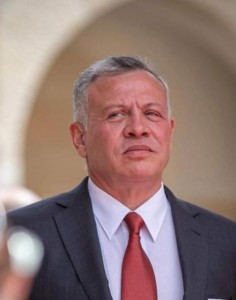 الملك: سيظل استقلالنا رمزا لعزة ومنعة وطن