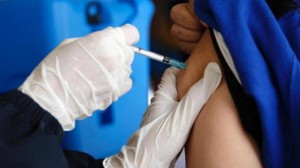 مراكز تطعيم كورونا بحسب نوع اللقاح الخميس (اسماء)