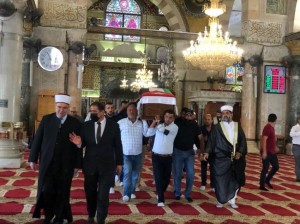 تشييع جثمان الجندي الأردني الذي استشهد عام 1967 في القدس