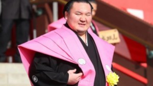 كورونا ينهي مسيرة أعظم مصارع سومو