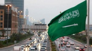 القبض على أردنيين ولبناني سرقوا رواتب عاملين في السعودية