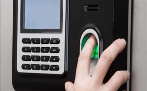 الأوبئة توصي بعودة استخدام نظام البصمة بالقطاع العام