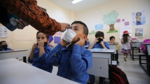 التربية: إغلاق الشعب الصفية 5 أيام بدلا من 14 إذا بلغت إصابات كورونا 10%