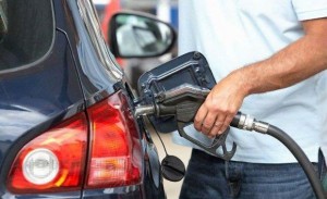 إجراءات ض كل من يتوقف عن بيع المحروقات