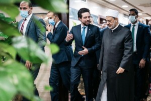 بالصور..شيخ الأزهر عن ولي العهد: أنموذج مشرف للشباب العربي المسلم