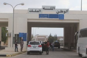 أردنيون عالقون في مركز حدود جابر لعدم قدرتهم على إجراء PCR