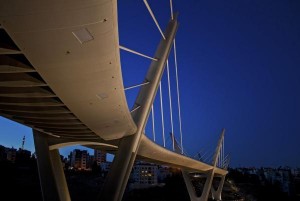 انتحار ثلاثيني من فوق جسر عبدون في العاصمة عمان