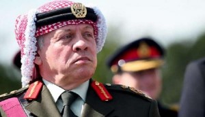 الملك يشارك بتشييع جثمان رئيس الوزراء الاسبق فايز الطراونة