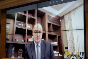 لجنة لتحديث القطاع العام: النظر بدمج مؤسَّسات ووزارات وإعادة الألق للإدارة العامَّة