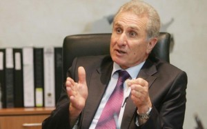 عويس: الموازنة لا تسمح برفع أعداد المنح والقروض الجامعية