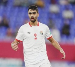 الوحدات يضم  أبو حشيش