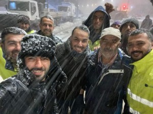 فرسان كهرباء اربد يحققون النجاح !! تحدوا الظروف الجوية لمطاردة الأعطال وتلبية النداء على  ارض الميدان
