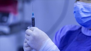 الصحة تنفي بيع لقاحات كورونا في الصيدليات