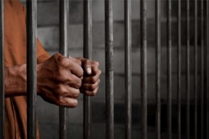 السجن من ثلاث اشهر الى ثلاث سنوات لسبعة موظفي جمارك بتهم مختلفة تتعلق بمركبات والاسثمار والاهمال الوظيفي